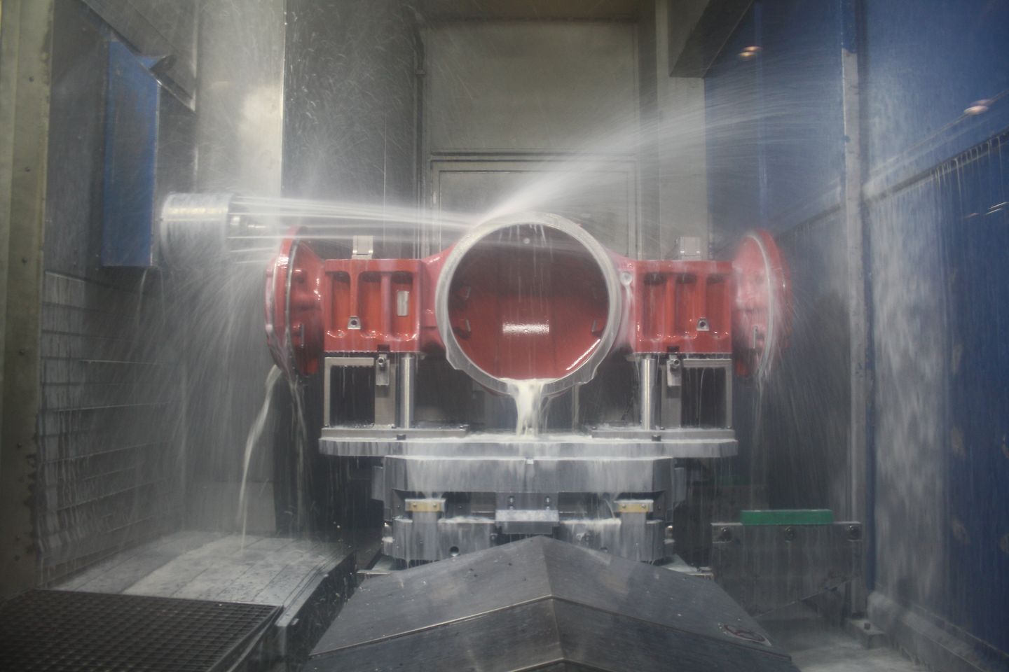 
Bonderite L-MR: Bactericide-free machining fluids for milling, cutting and grinding processes 