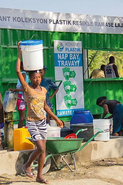 Haiti-Branded-Market-2-1024x683_eciRGBv2